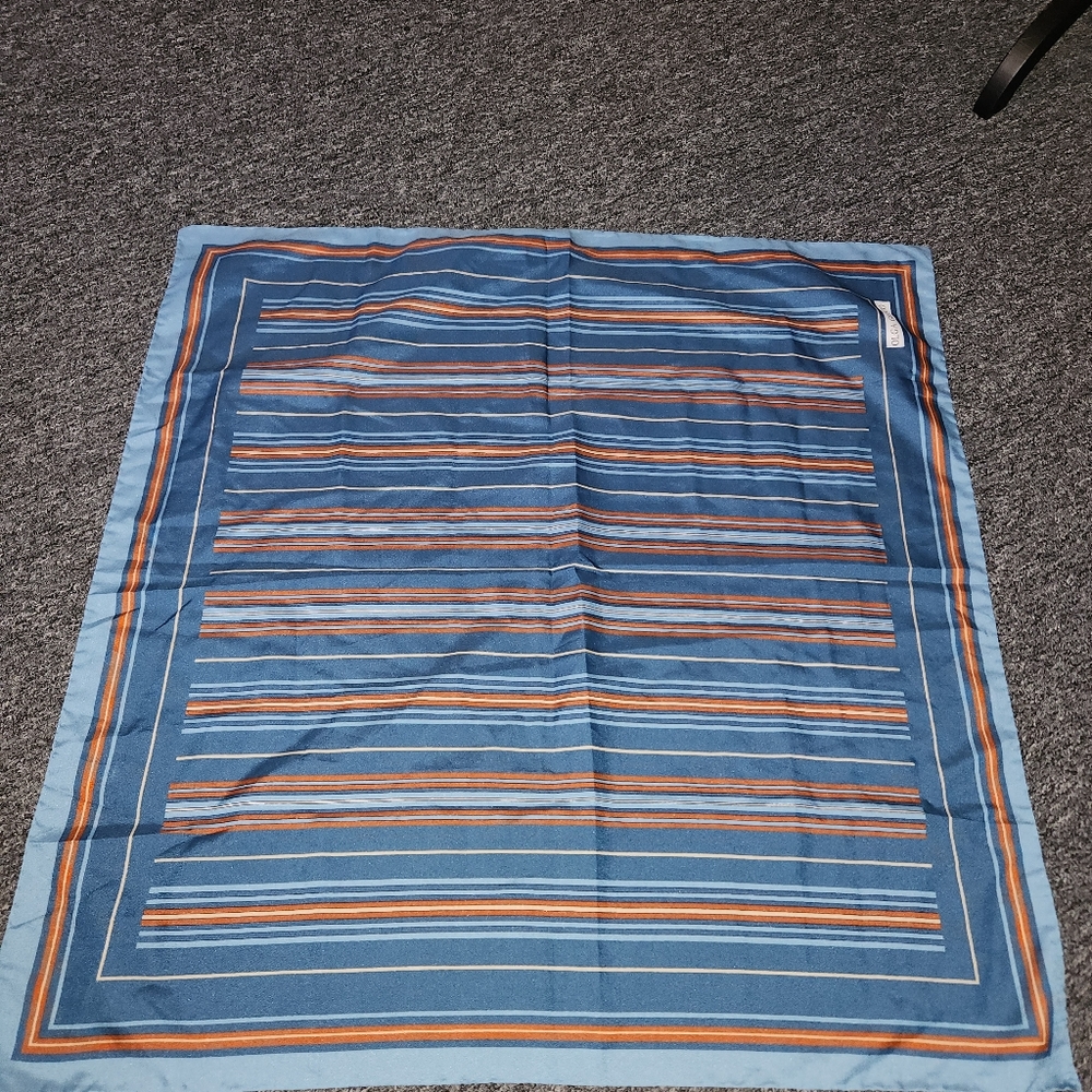 Scarves - Picture 2 of 4